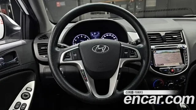 Hyundai Accent, 2012 — фото 13