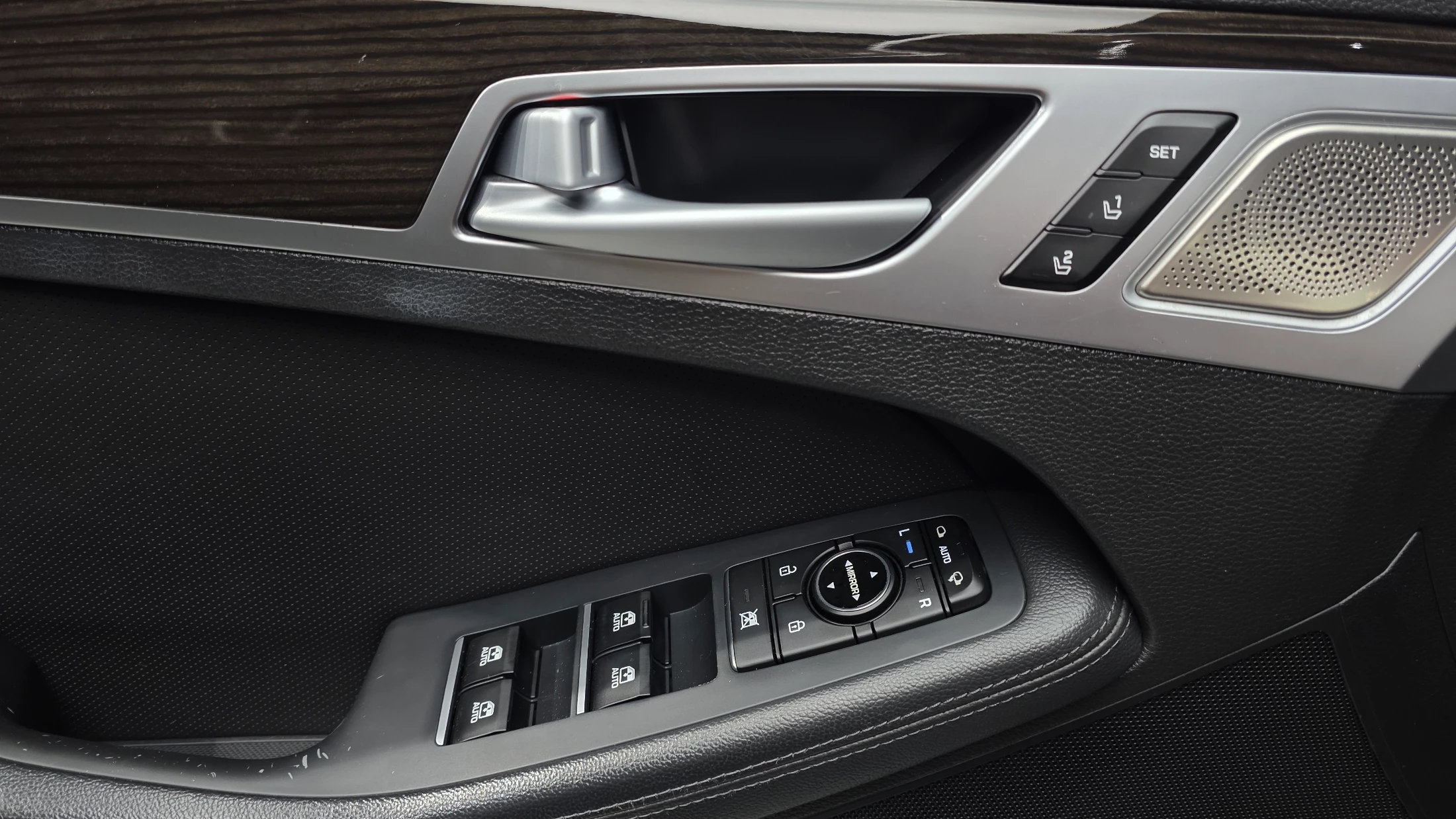 Genesis G80, 2016 — фото 13
