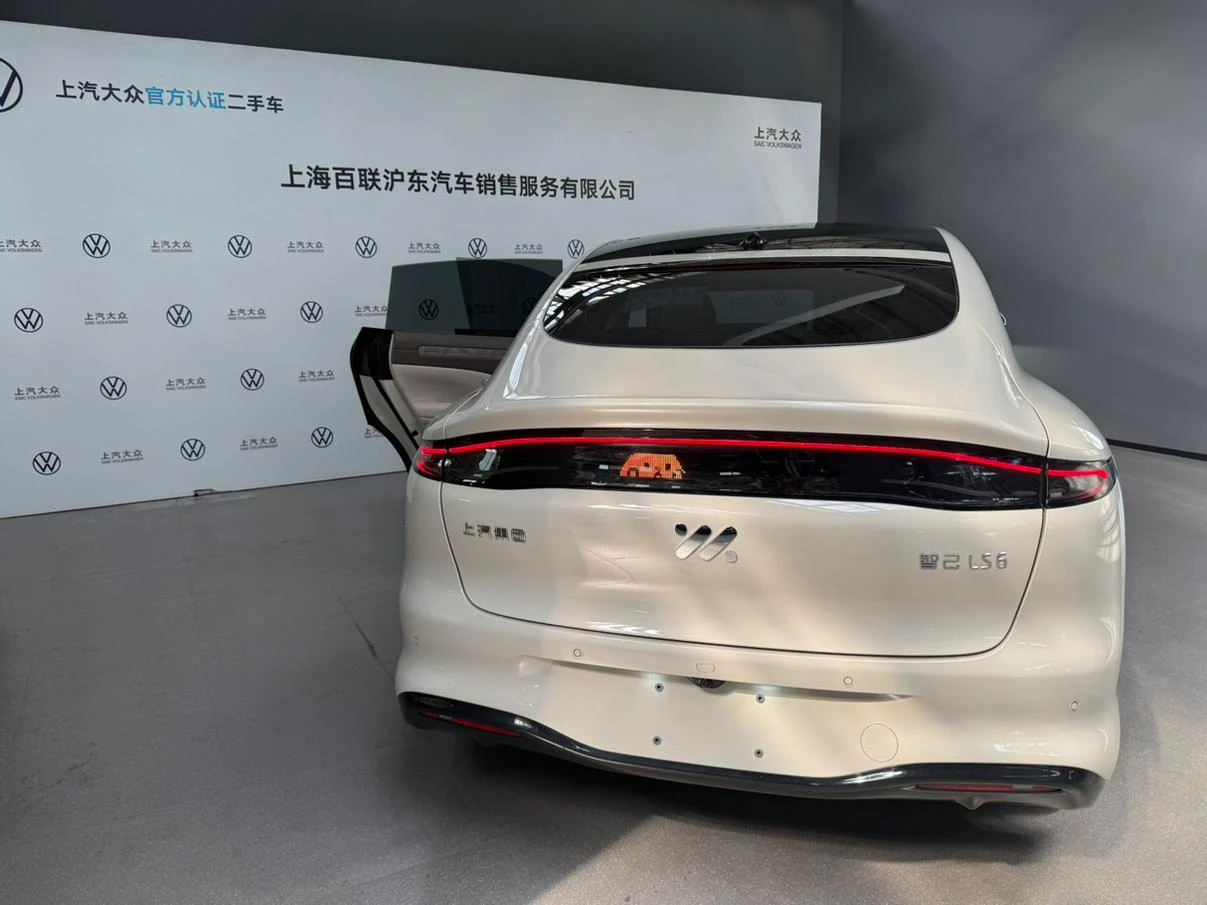 Zhiji Automobile Zhiji LS6, 2026 — фото 5