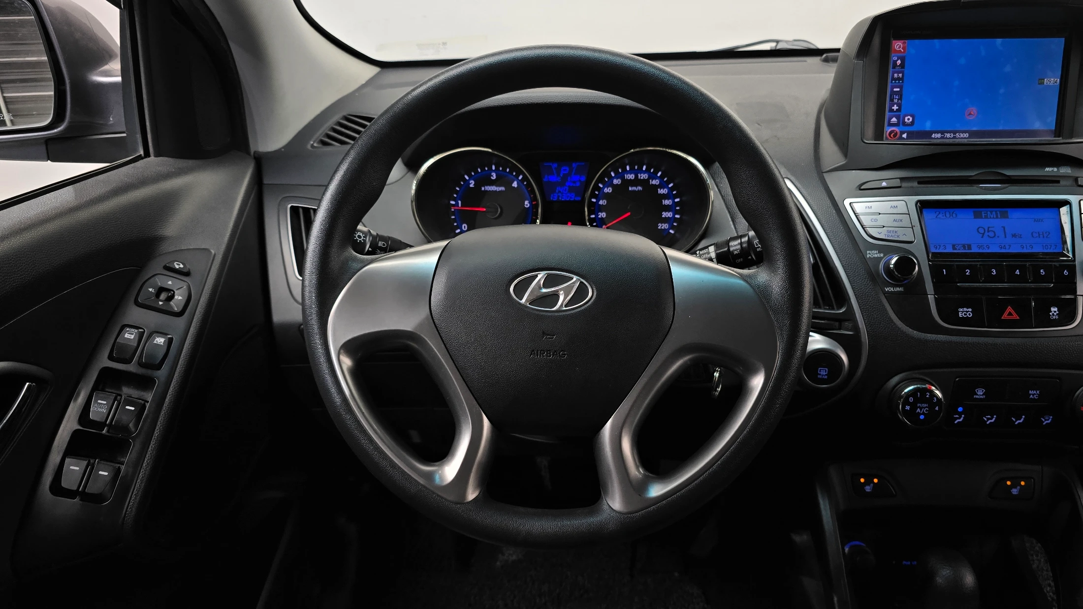 Hyundai Tucson ix, 2011 — фото 13