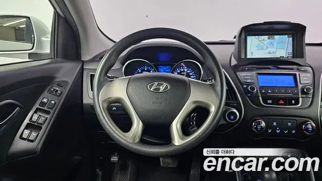 Hyundai Tucson ix, 2012 — фото 12