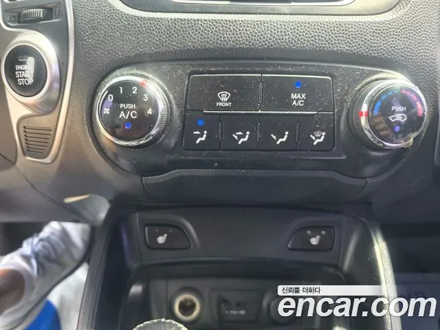 Hyundai Tucson ix, 2012 — фото 14