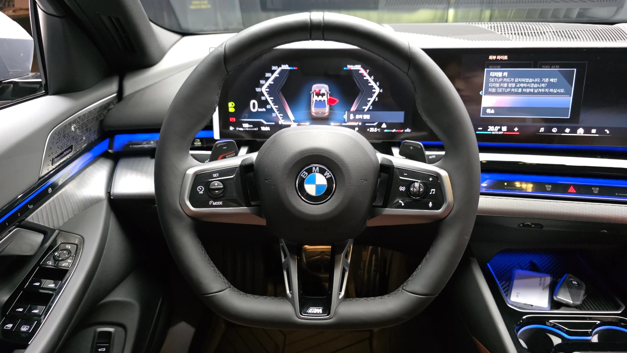 BMW 5-Series G60, 2025 — фото 13