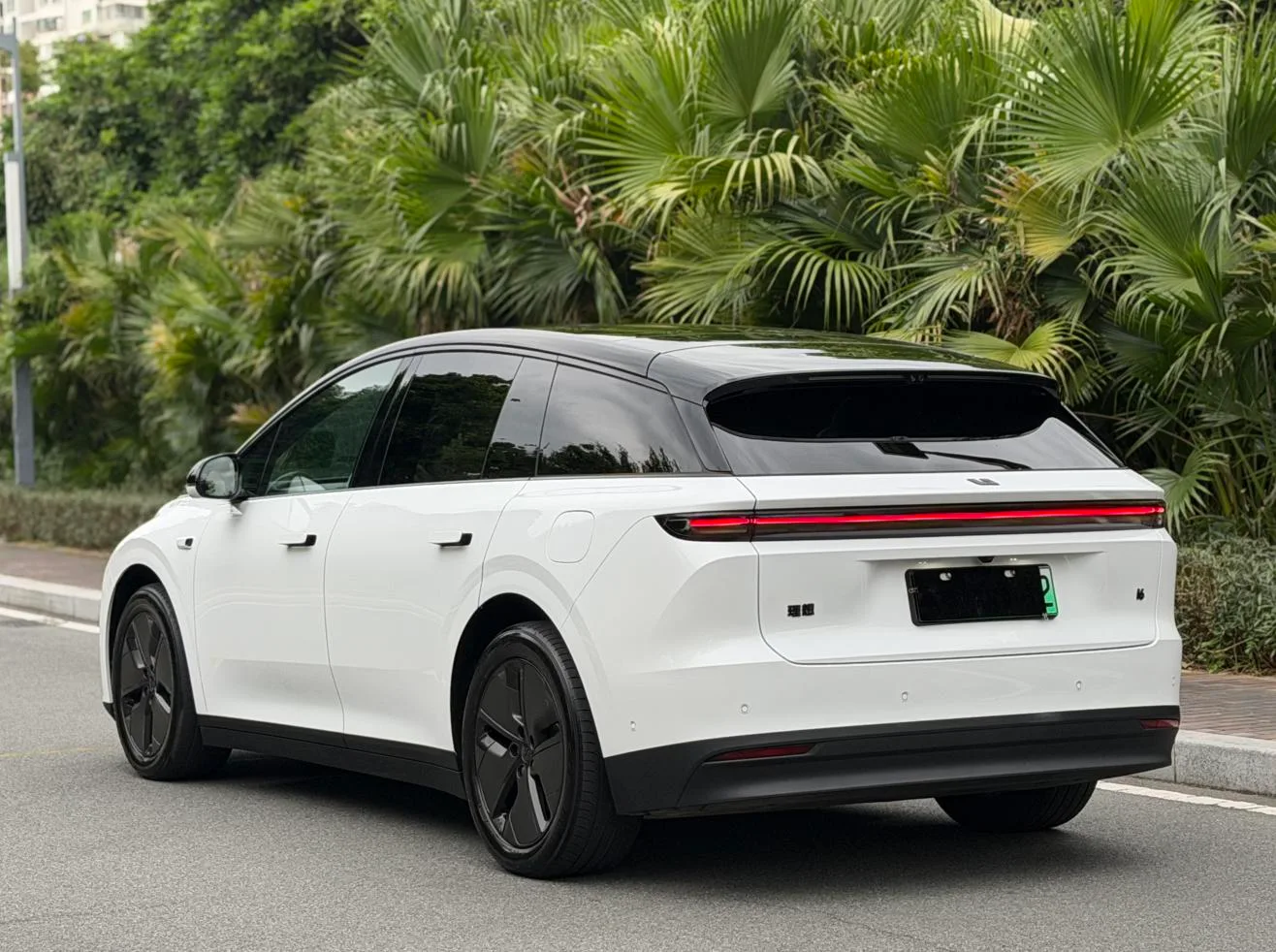 Li Auto ideal i6, 2025 — фото 4