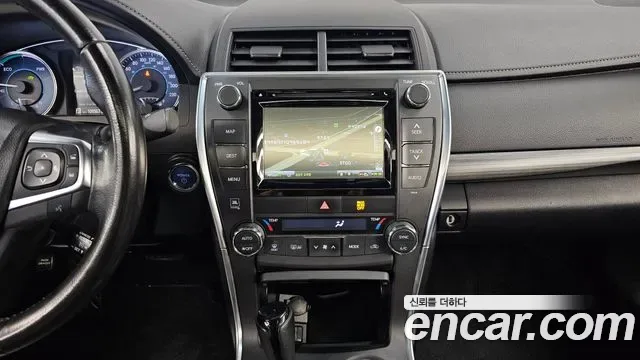 Toyota Camry, 2016 — фото 15