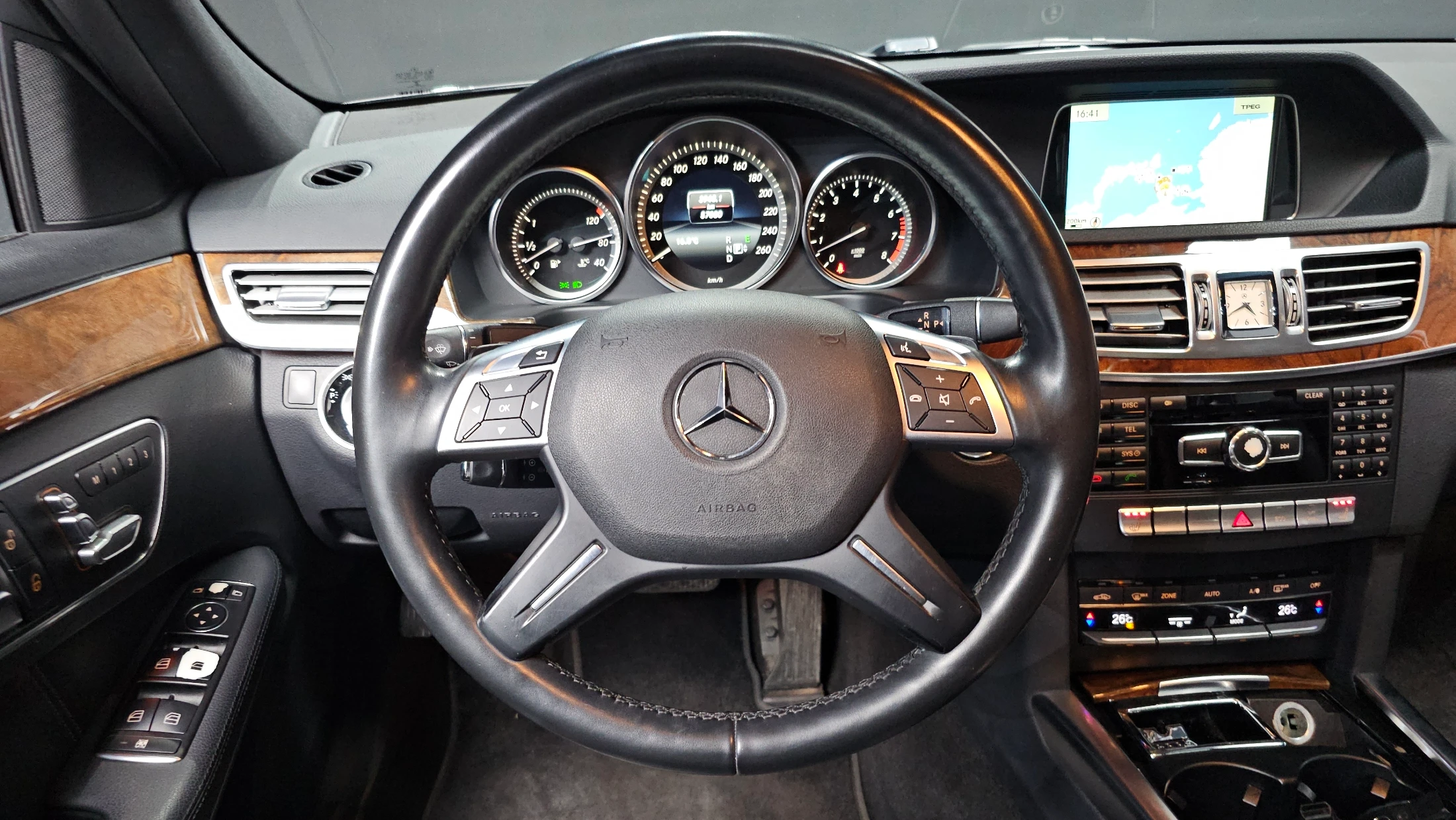 Mercedes-Benz E-Class W212, 2014 — фото 13