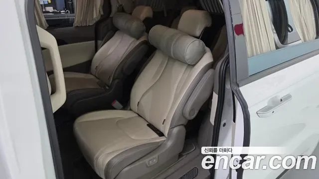 Kia Canival Carnival, 2022 — фото 11
