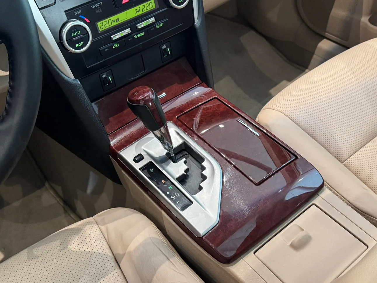 Toyota Camry, 2012 — фото 17