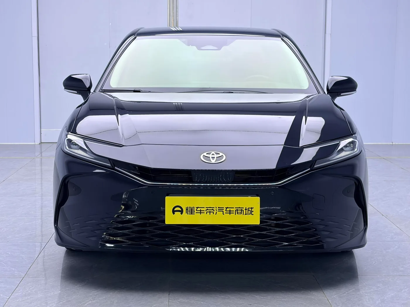 Toyota Camry, 2024 — фото 2