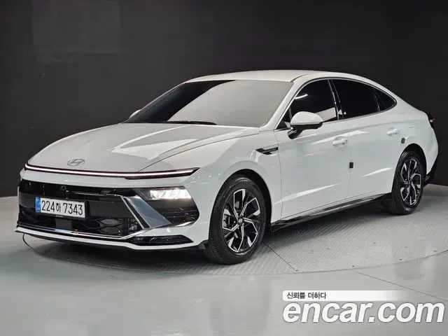 Hyundai Sonata De Edge (DN8)