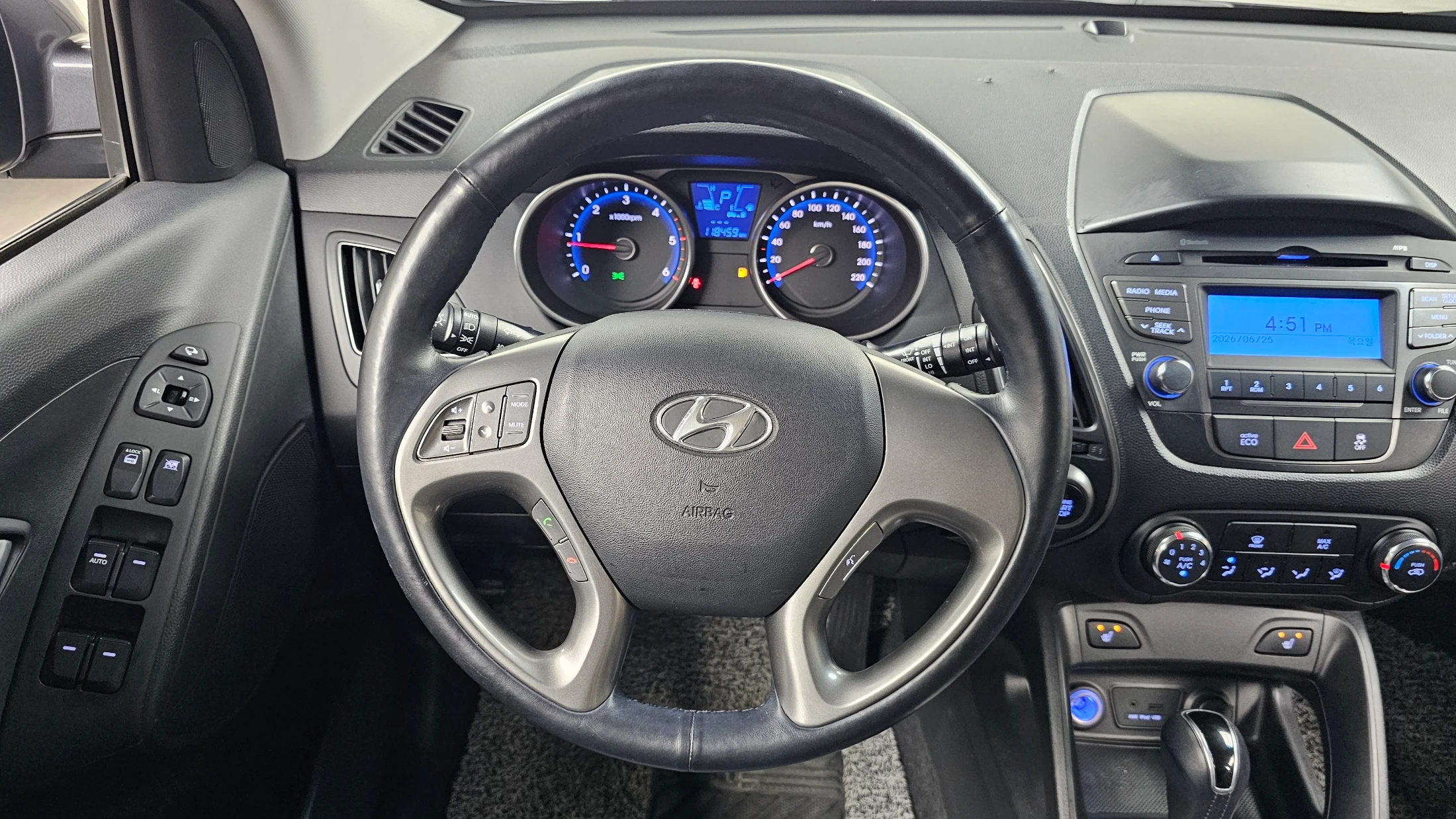 Hyundai Tucson ix, 2014 — фото 12