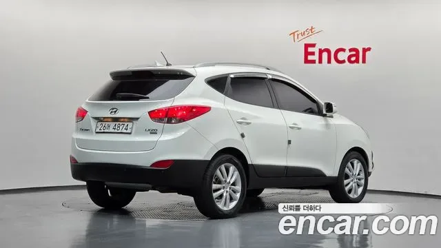 Hyundai Tucson ix, 2010 — фото 2
