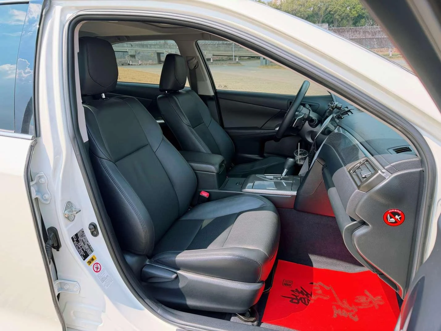 Toyota Camry, 2015 — фото 16