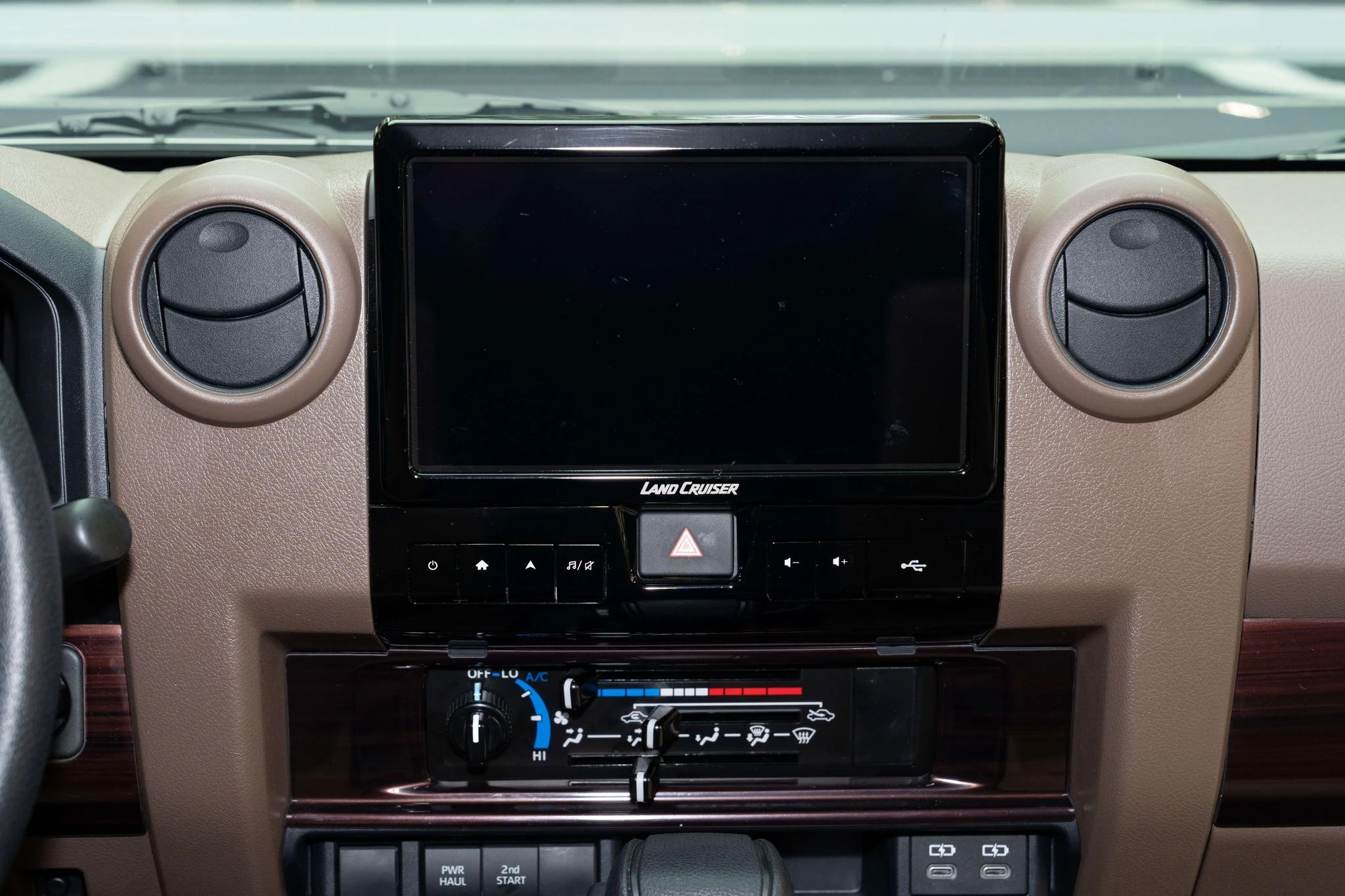 Toyota Land Cruiser 70 Series, 2025 — фото 14