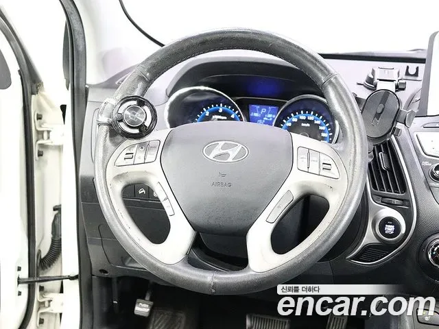 Hyundai Tucson ix, 2012 — фото 15