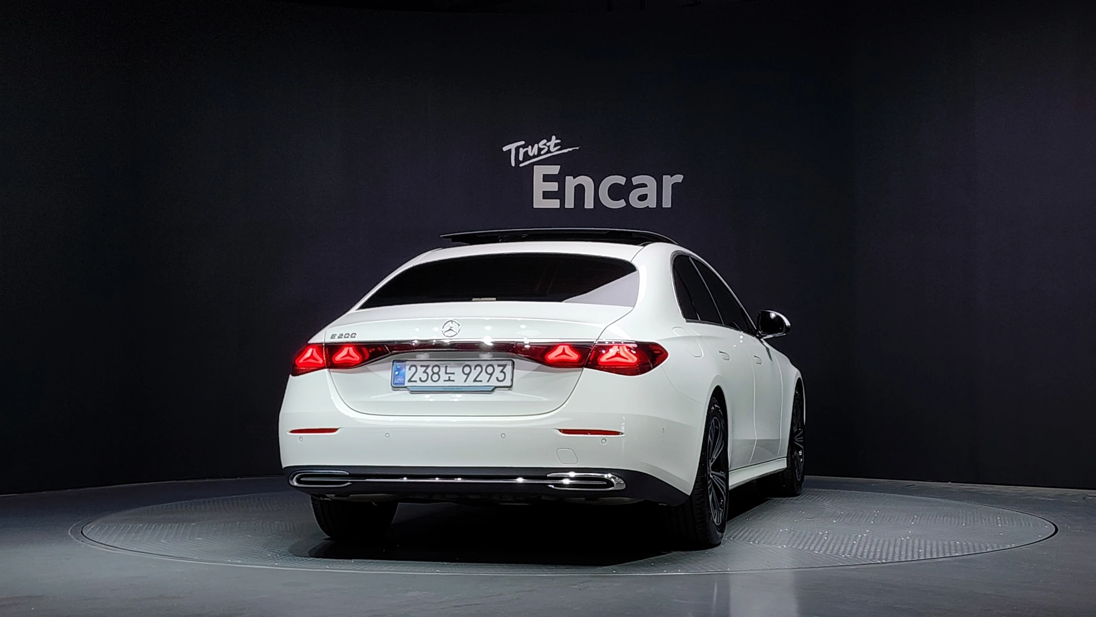 Mercedes-Benz E-Class W214, 2025 — фото 3