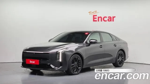 Kia K8 Hybrid, 2026 — внешний вид автомобиля