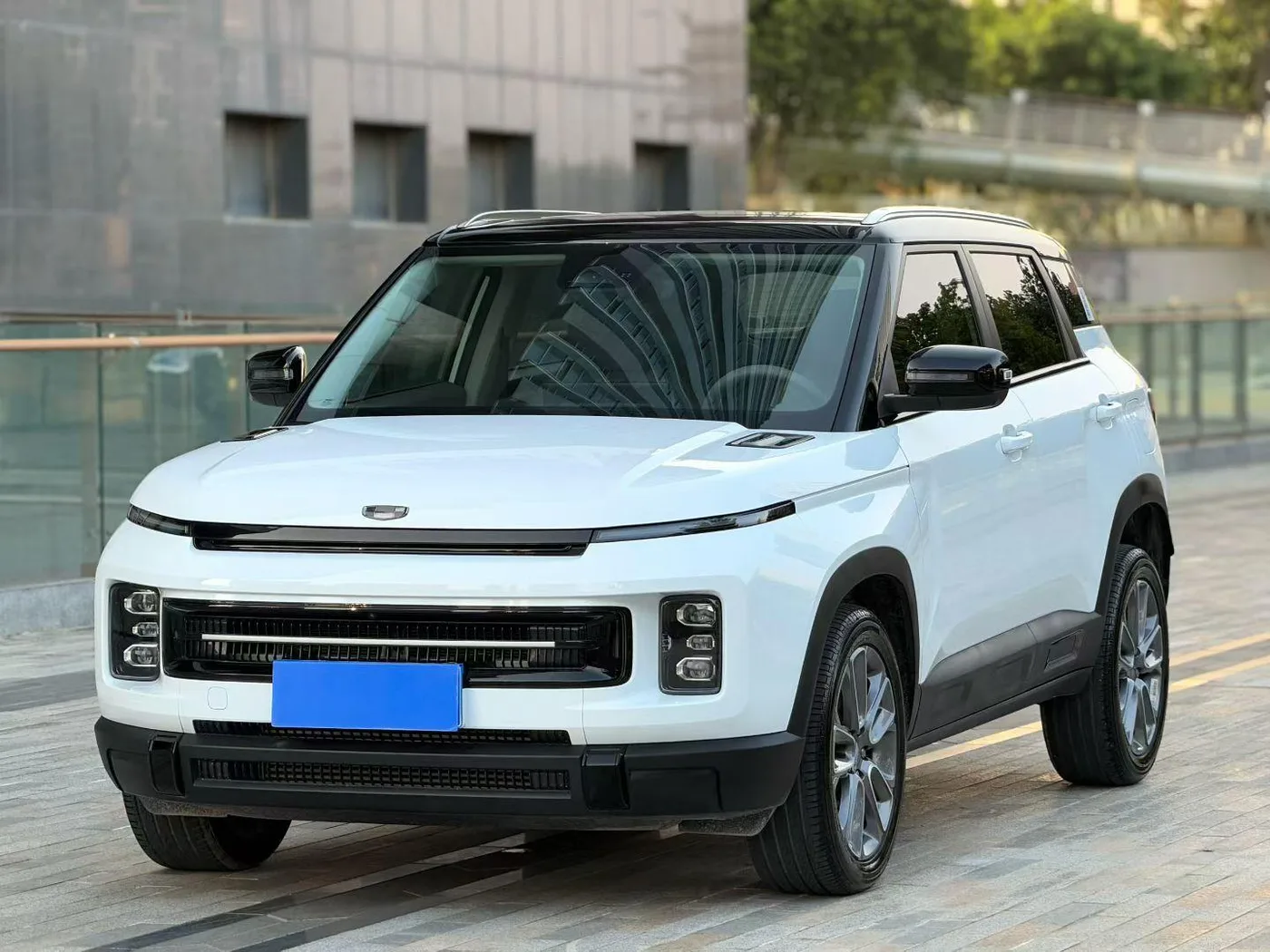 Geely ICON