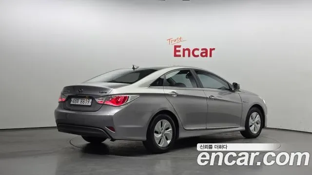 Hyundai Sonata Hybrid, 2013 — фото 2