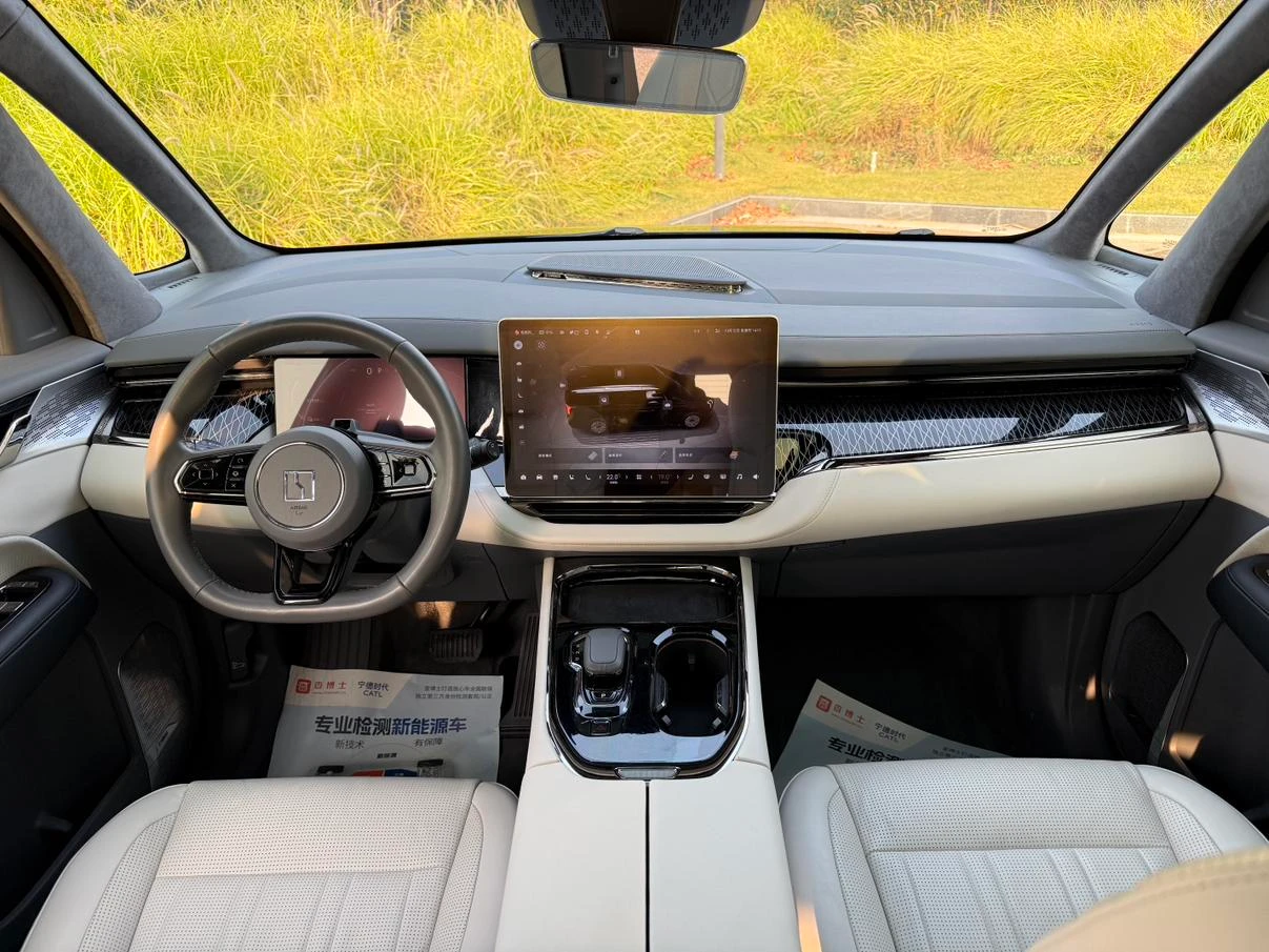ZEEKR 009, 2023 — фото 5