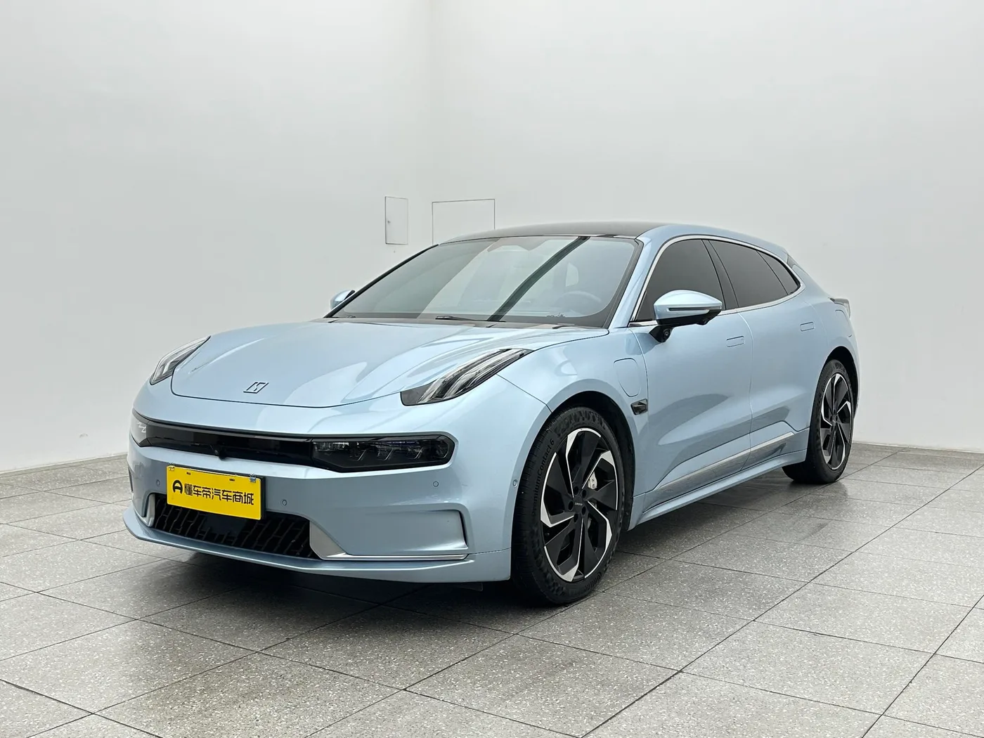 ZEEKR 001