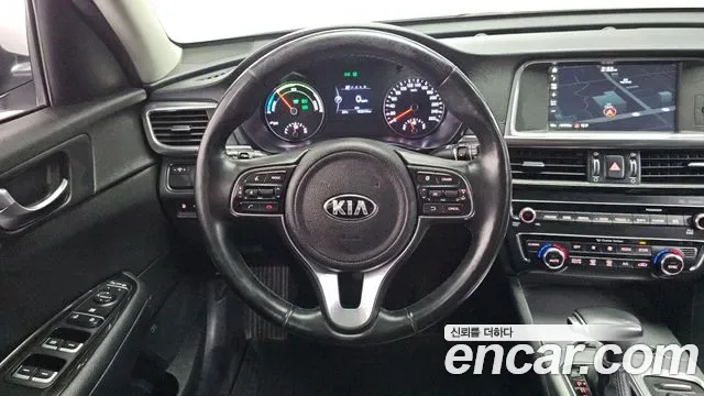 Kia K5 Hybrid, 2016 — фото 13