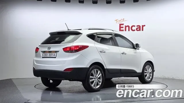 Hyundai Tucson ix, 2010 — фото 2