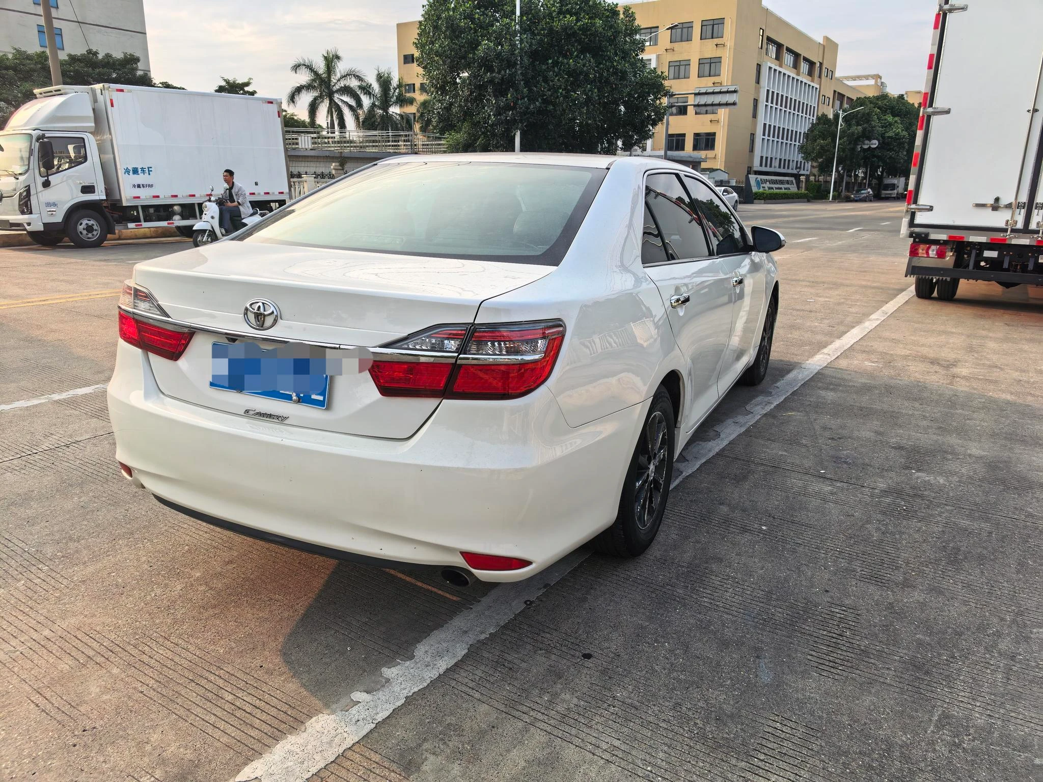 Toyota Camry, 2015 — фото 12