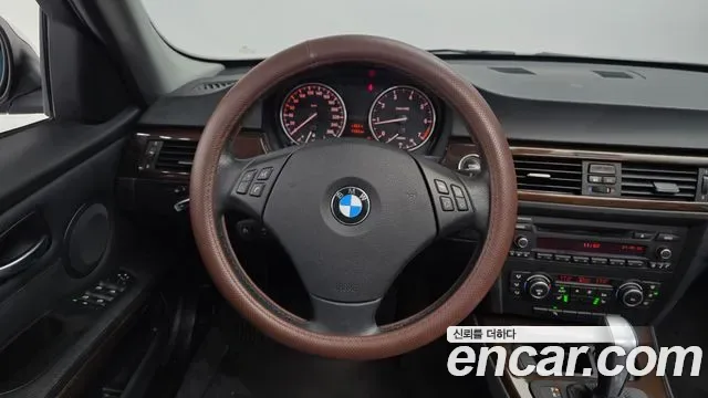 BMW 3-Series E90, 2011 — фото 13