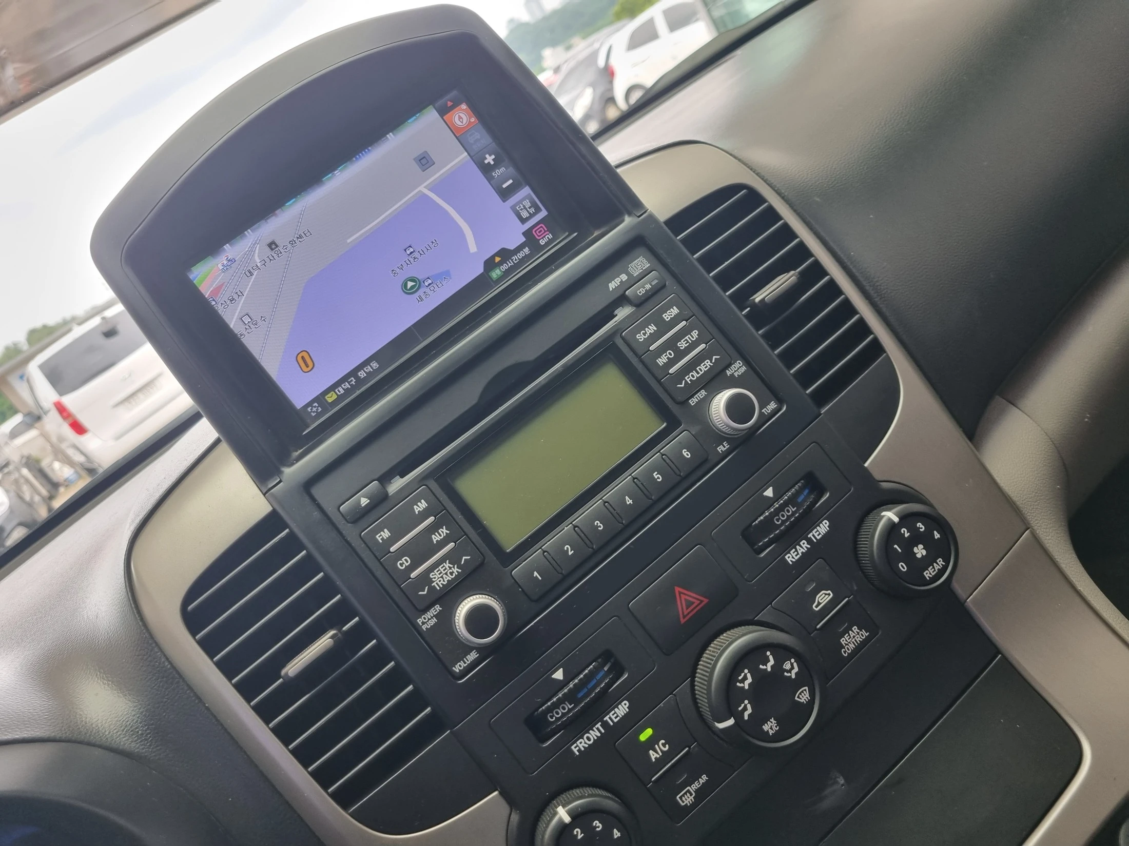 Kia Canival Carnival R, 2010 — фото 14