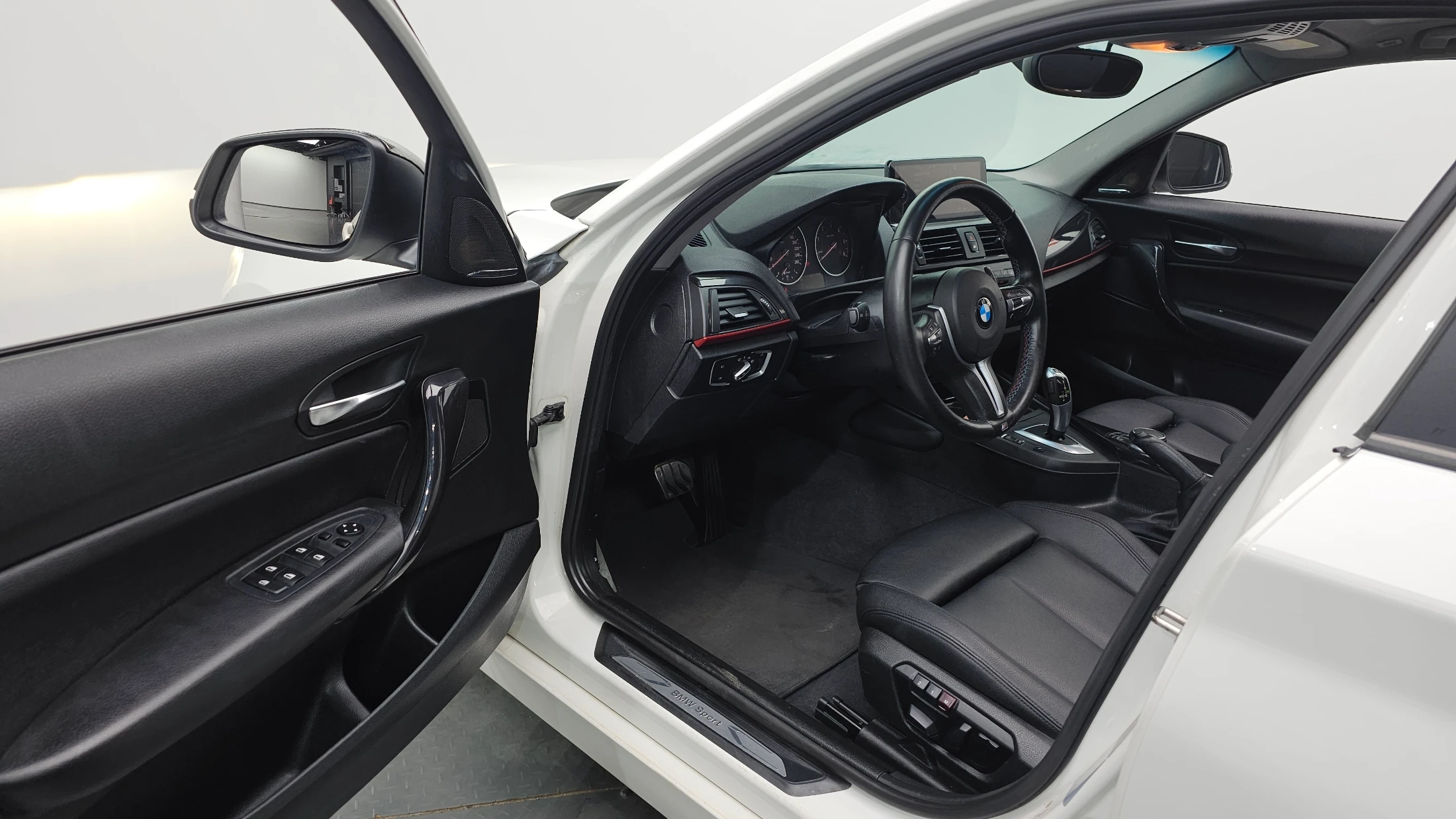 BMW 1-Series F20, 2012 — фото 12
