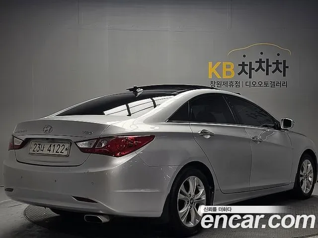 Hyundai Sonata YF Sonata, 2009 — фото 4