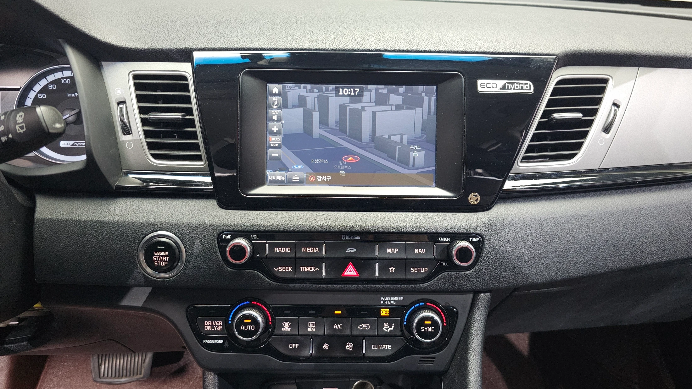 Kia Niro, 2017 — фото 14