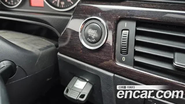 BMW 3-Series E90, 2010 — фото 18