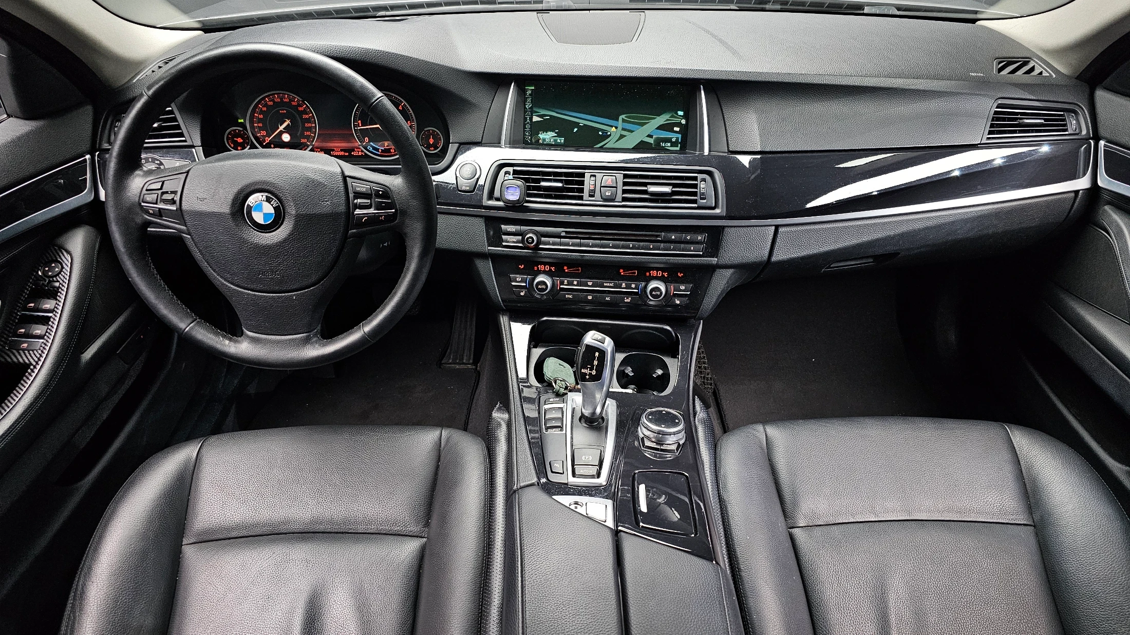 BMW 5-Series F10, 2014 — фото 7