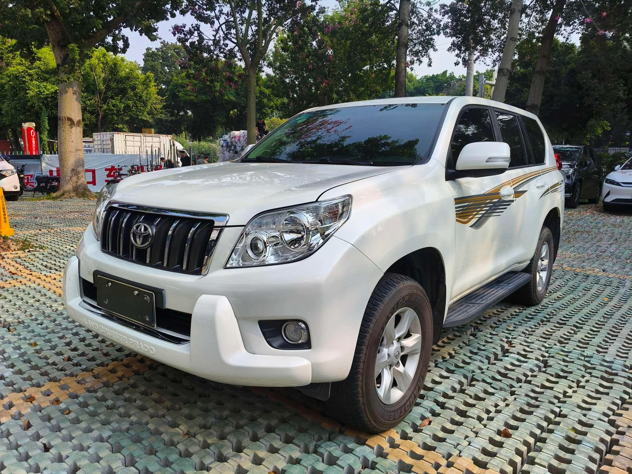 Toyota Prado (imported)