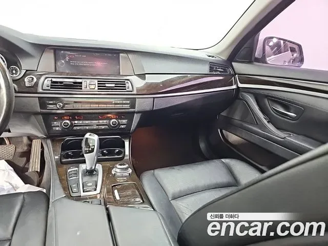 BMW 5-Series F10, 2013 — фото 10