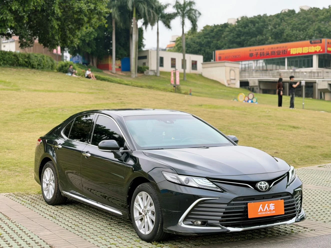 Toyota Camry, 2023 — фото 3
