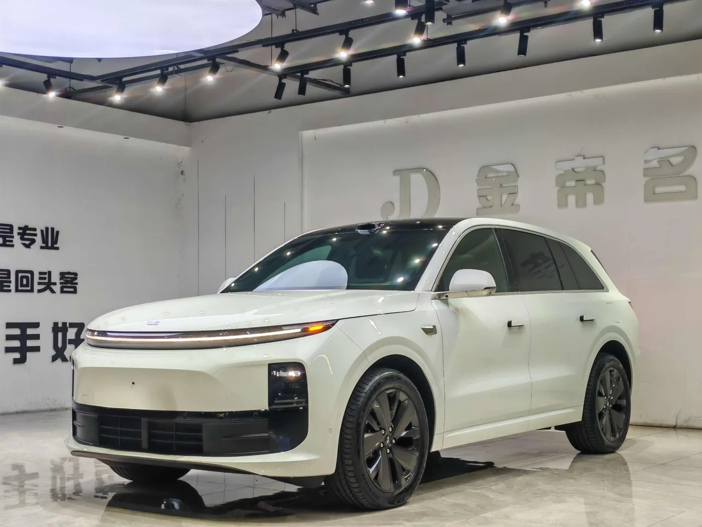 Li Auto Ideal L6
