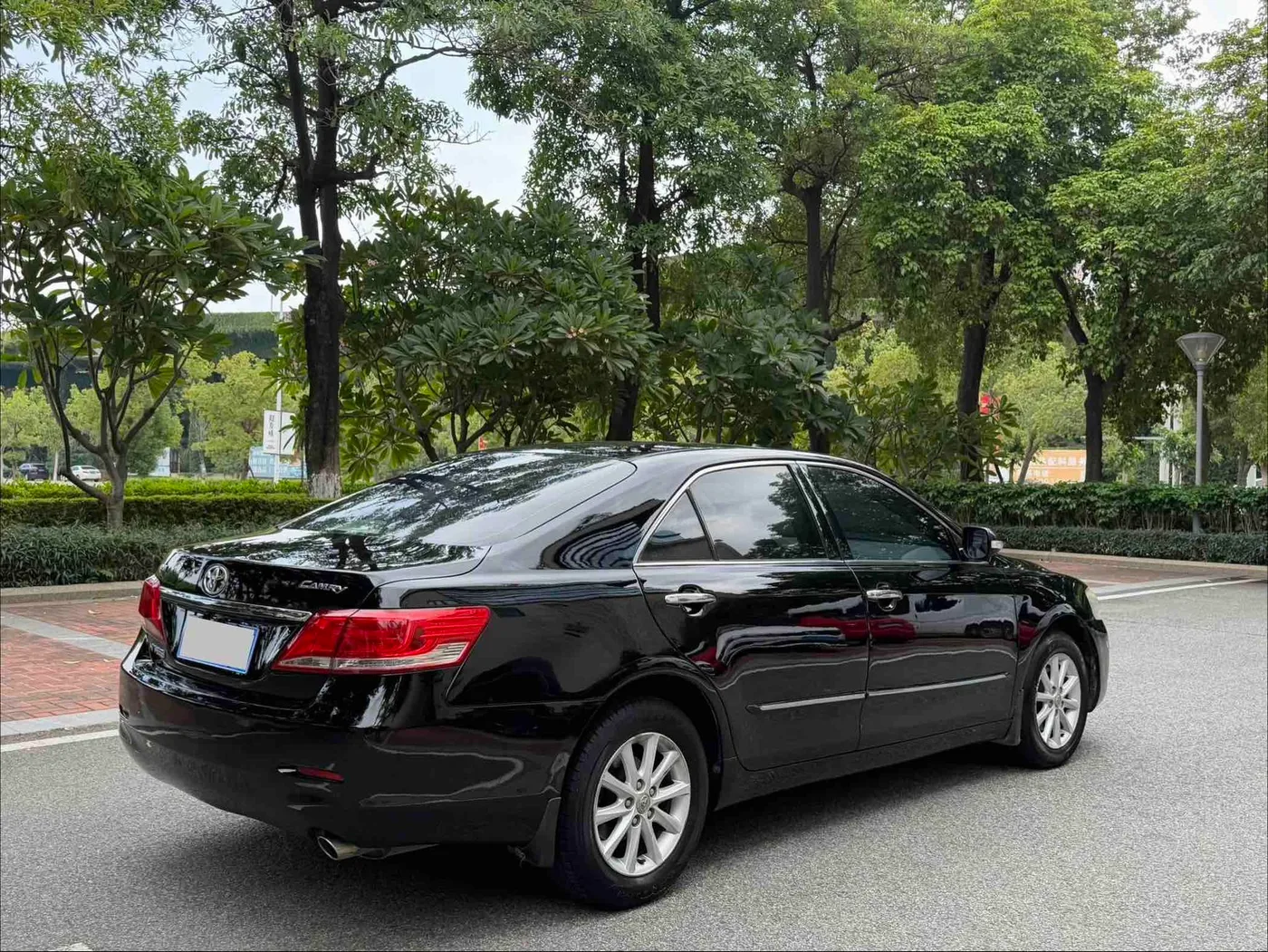 Toyota Camry, 2010 — фото 4