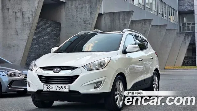Hyundai Tucson ix, 2010 — внешний вид автомобиля