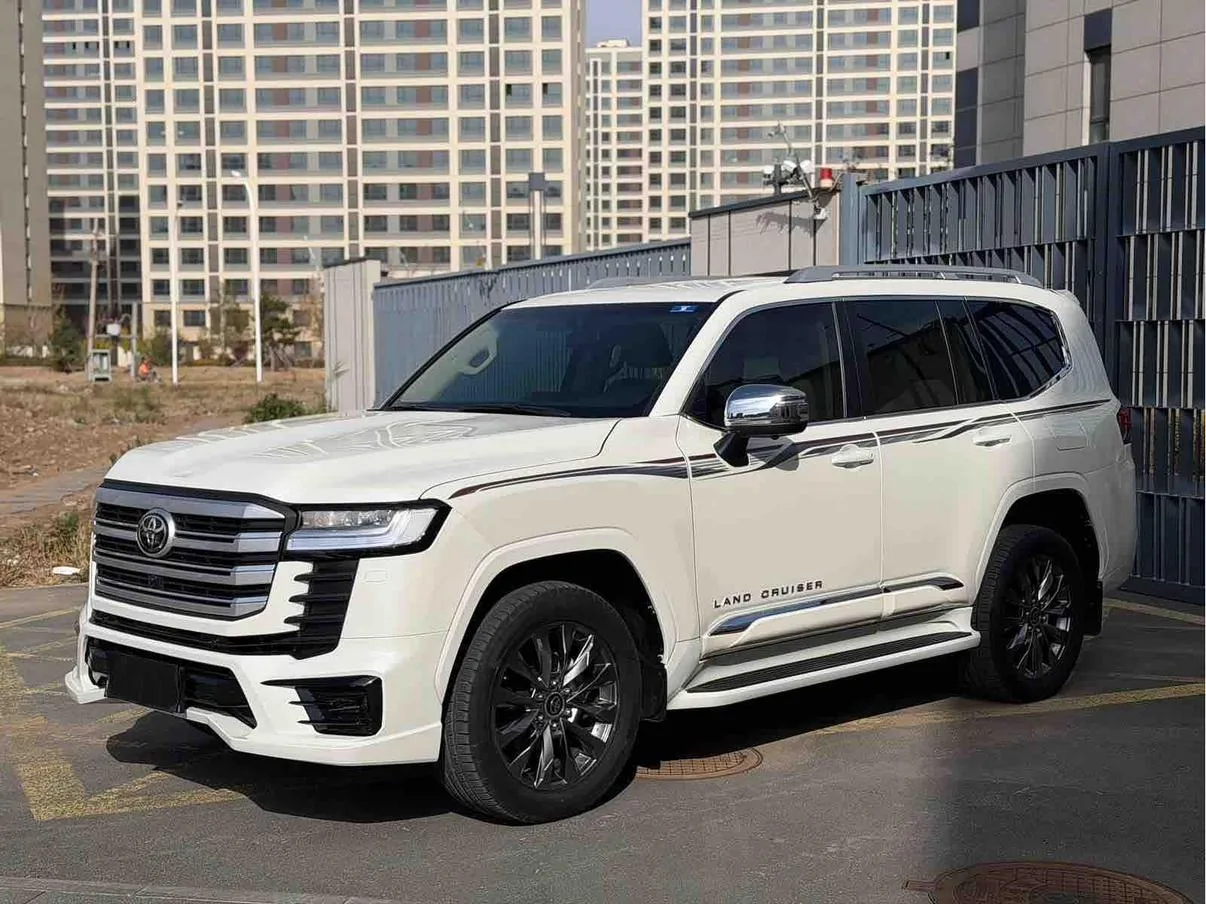 Toyota Land Cruiser (imported)
