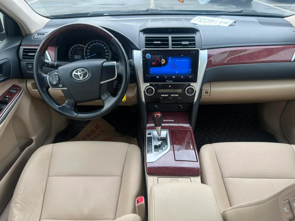 Toyota Camry, 2013 — фото 5