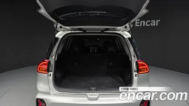 Kia Niro Plus, 2022 — фото 20