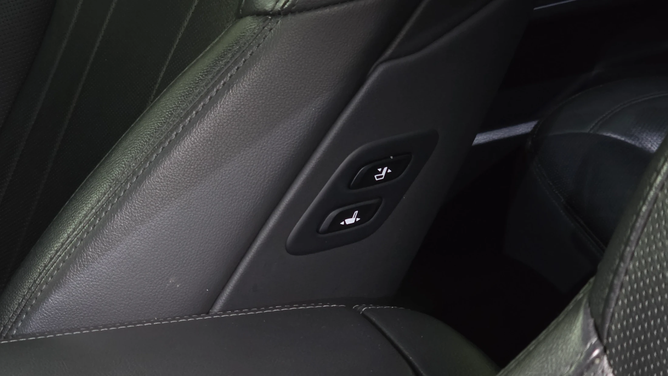 Genesis G80, 2017 — фото 16