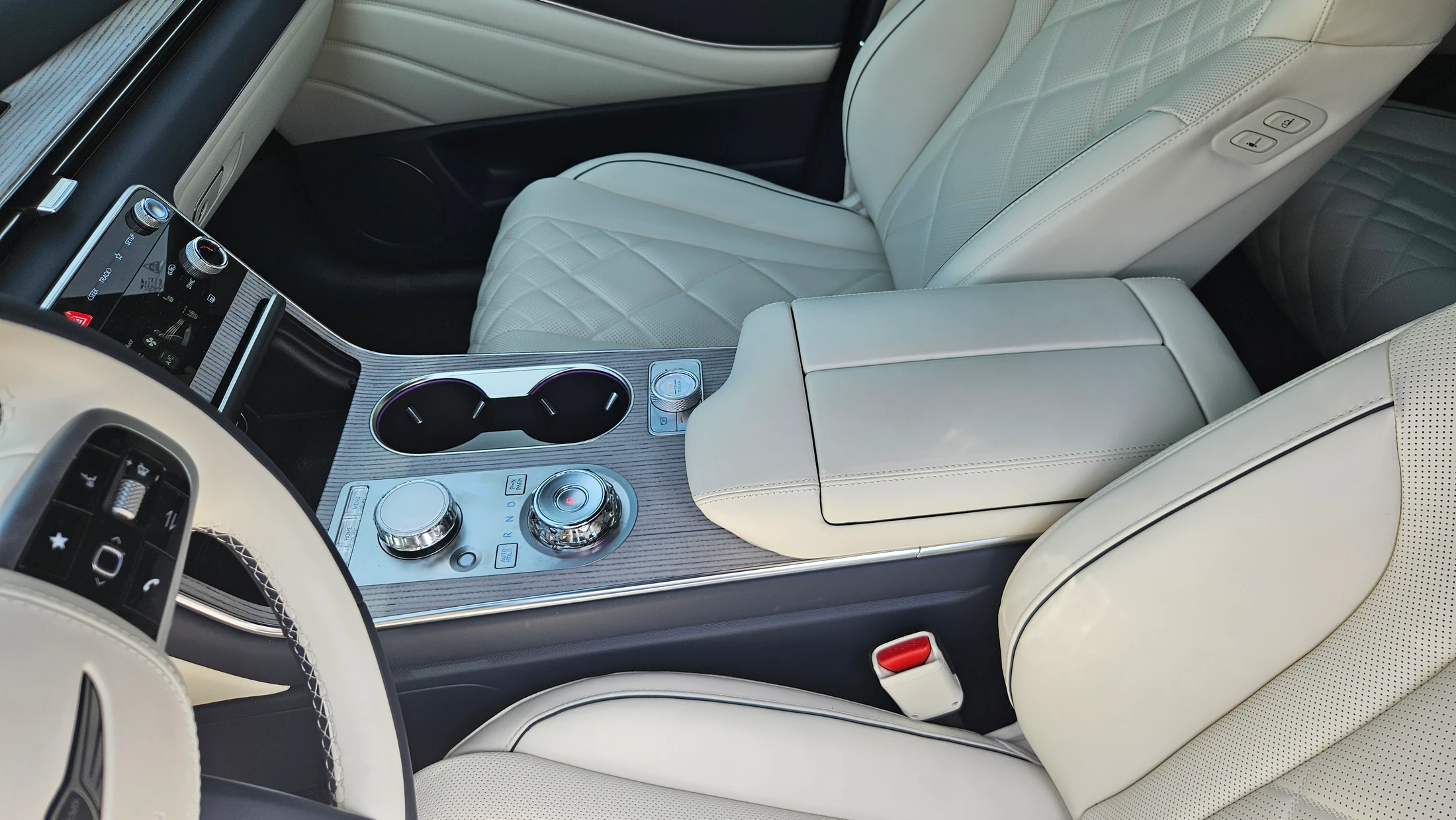 Genesis Gv80