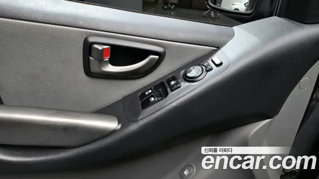 Hyundai Starex Grand Starex, 2012 — фото 17