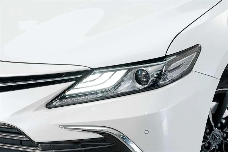 Toyota Camry, 2023 — фото 4