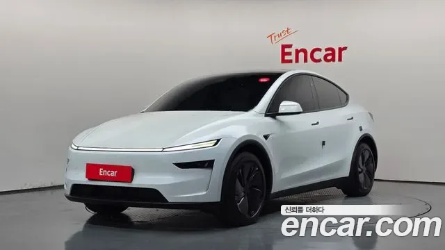 Tesla Model Y, 2025 — внешний вид автомобиля