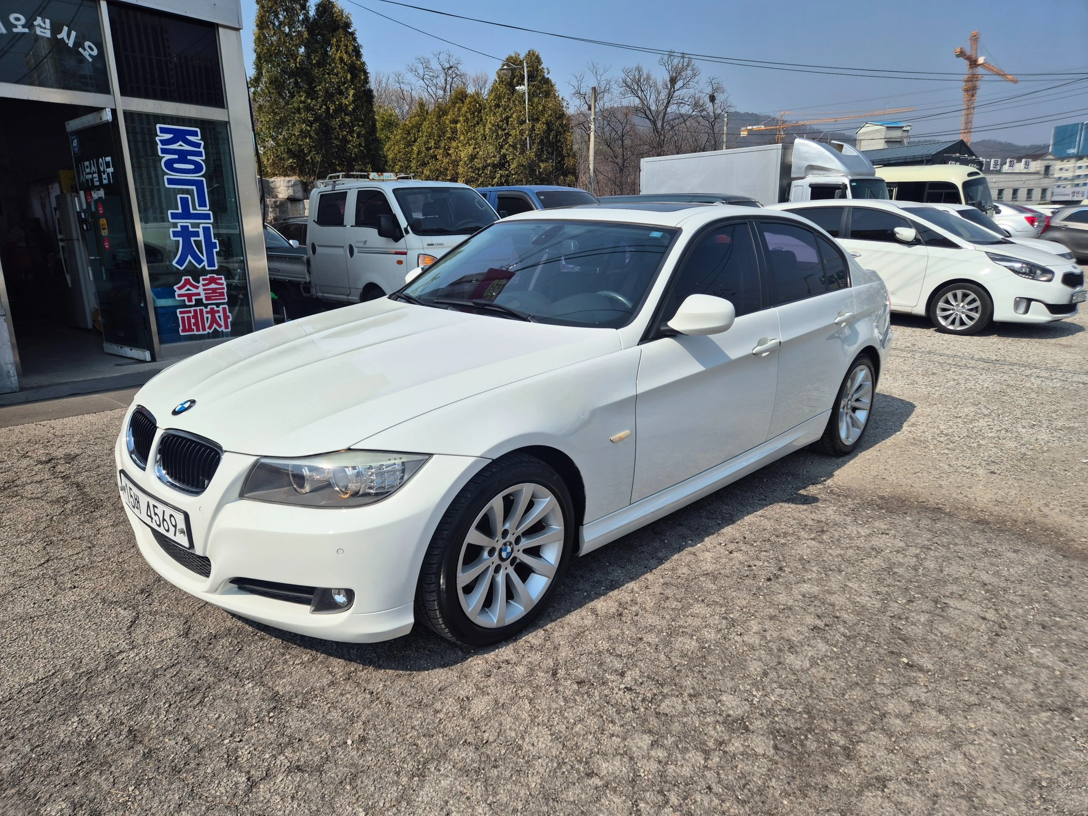BMW 3-Series E90, 2011 — фото 2